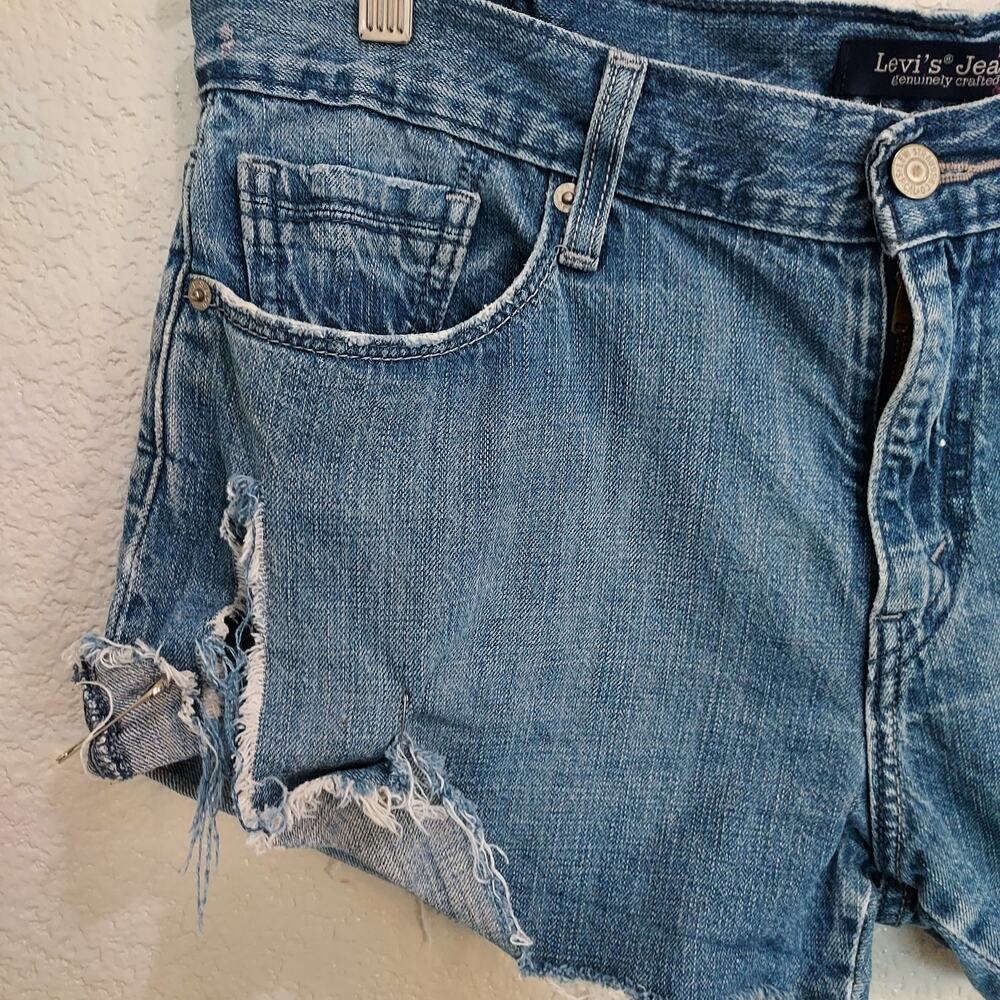Levi's Super Distressed Cut Off Shorts Size 13 - Picture 3 of 9